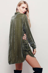 Robe courte en velours à manches longues et col en V vintage - Vert